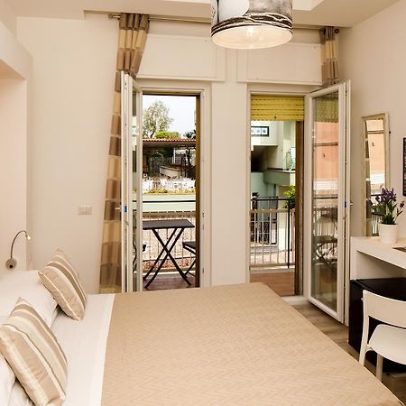 Sorrento Comfort Rooms Con Piscina Exteriér fotografie