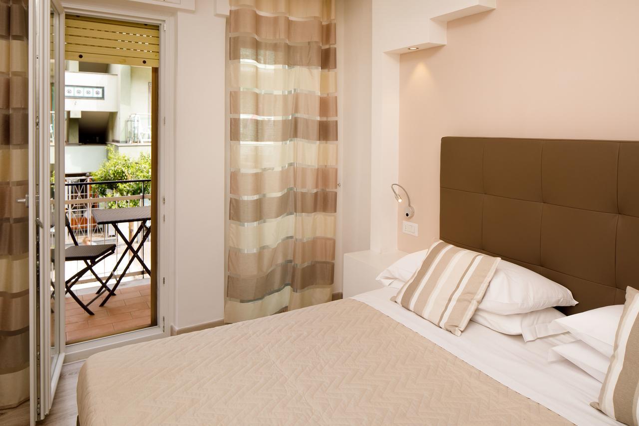 Sorrento Comfort Rooms Con Piscina Exteriér fotografie